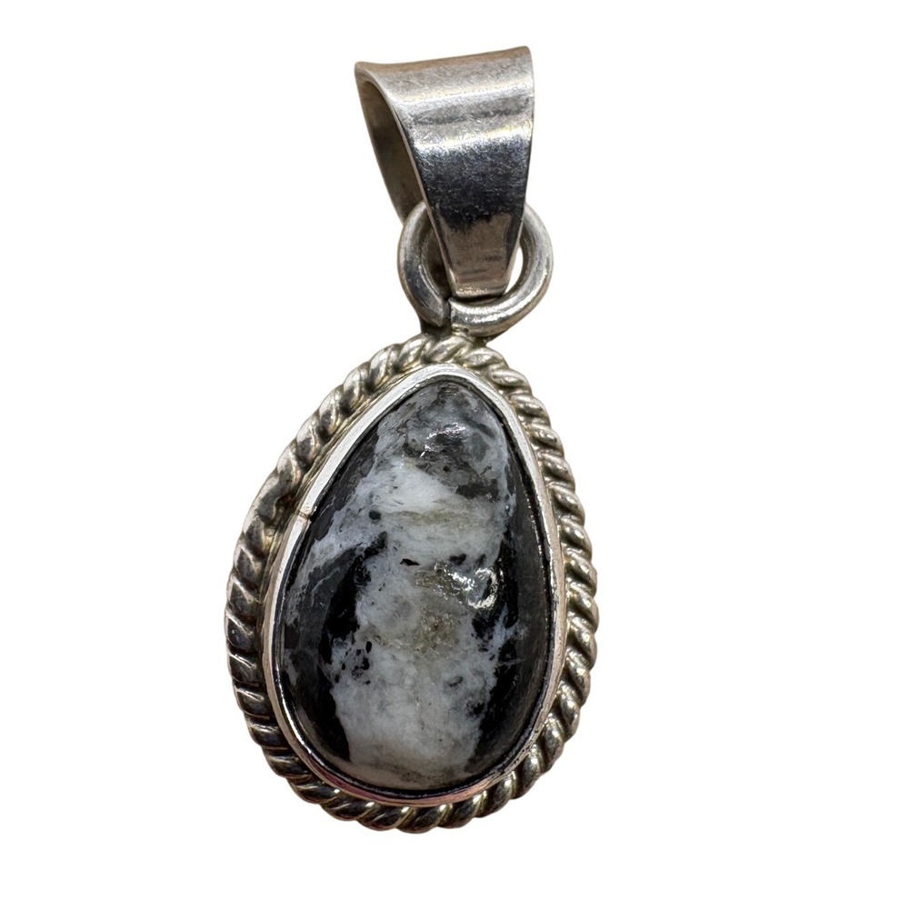 Vintage Native American Sterling Silver White Buffalo Pendant Signed SL 2.46g